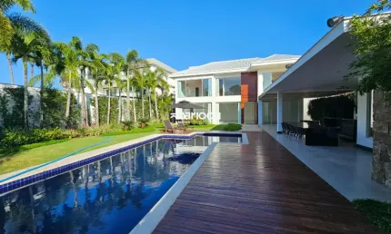 Condomínio mansões alugo com 1000m², 4 quartos, 7 banheiros, 6 vagas de garagem.