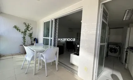 Apartamento para alugar com 86m², 2 quartos, 2 banheiros, 2 vagas de garagem.