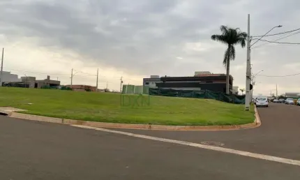 Terreno em condomínio fechado à venda na Rua São Salvador, Bellevie, Cambé