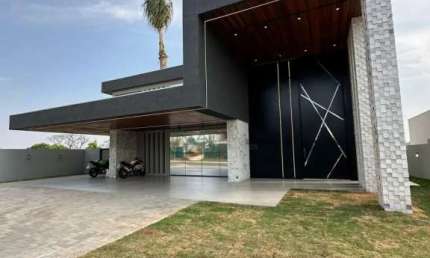 SOBRADO DE ALTO PADRÃO COM 5 QUARTOS E 3 SUITES NO CONDOMÍNIO VILLÁGIO DO ENGENHO