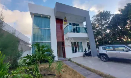 Casa de 248m2 com 4 Quartos em Condomínio no Altiplano