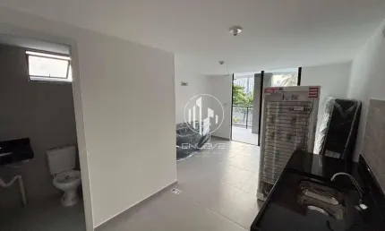 Flat mobiliado e decorado à 100m da praia no Jardim Oceania