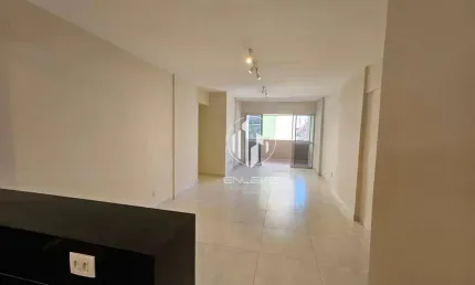 Apartamento com 03 quartos ao lado da av. epitácio pessoa em tambaú