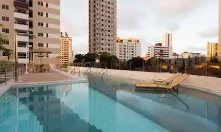Apartamento com 3 Quartos, Vista Mar, em Condomínio Club