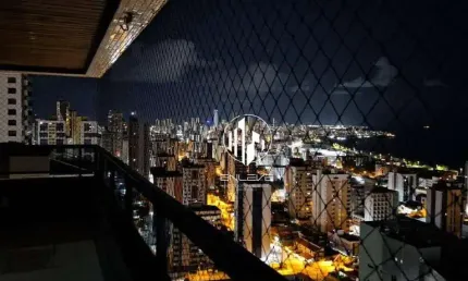 Amplo apartamento com 04 suítes em andar alto em Manaíra