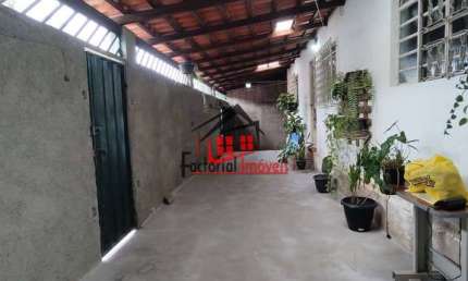 CASA A VENDA 3 QUARTOS REFORMADA NO BAIRRO INCONFIDÊNCIA, BH
