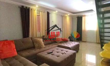 Casa 3 quartos e 4 Vagas no Bairro Parque Recreio em Contagem!