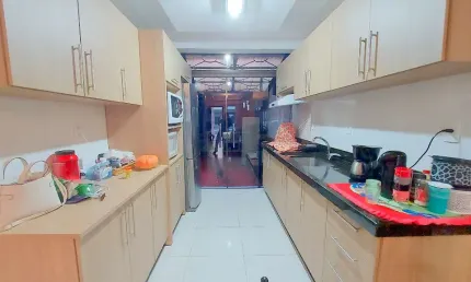 CANCELLI (Cond. Fechado) 1 SUÍTE, 2 QUARTOS, SALA, COZINHA, BWC, QUINTAL PEQUENO, ESPAÇO GOURMET, 2 VAGAS