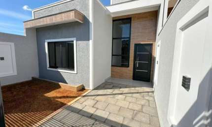 14 DE NOVEMBRO - 1 SUÍTE, 2 QUARTOS, SALA, COZINHA, BWC, QUINTAL PEQUENO, CHURRASQUEIRA, 2 VAGAS, A/C-68m²