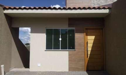 Casa com 4 quartos à venda no Portal de Versalhes 2, Londrina  por R$ 550.000