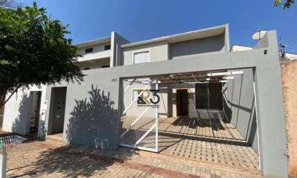 Casa com 3 quartos à venda no Jardim Burle Marx, Londrina  por R$ 849.000