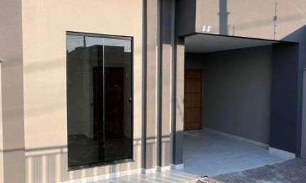 Casa com 3 quartos à venda na Gleba Esperança, Londrina  por R$ 370.000