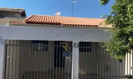 Casa com 2 quartos à venda no Residencial Abussafe II, Londrina  por R$ 299.000