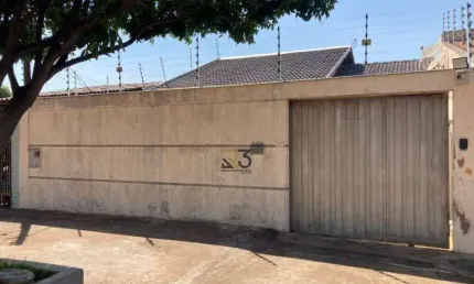 Casa com 3 quartos à venda no Bandeirantes, Londrina  por R$ 530.000