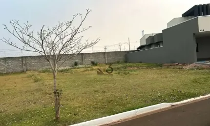 Terreno à venda na Vila Salomé, Cambé  por R$ 465.000