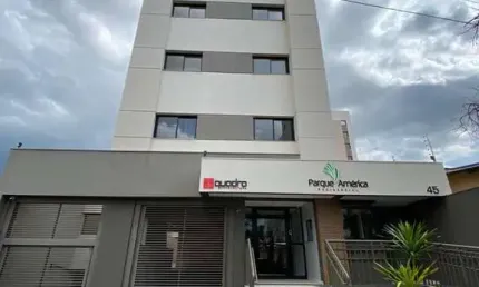 Apartamento com 2 quartos à venda na Vila Ipiranga, Londrina  por R$ 349.900