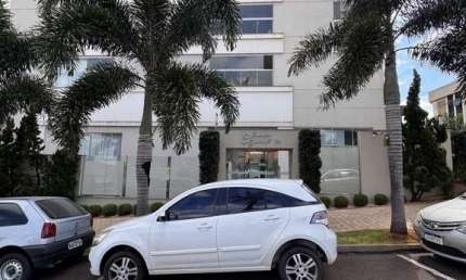 Apartamento com 3 quartos para alugar no Centro, Cambé  por R$ 3.150