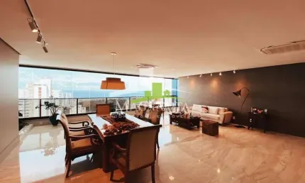 Luxuoso apartamento no bahiano de tênis, 305m², decorado, 3 suítes + studio, vista mar, 4 vagas, condomínio com lazer completo. agende sua visita!