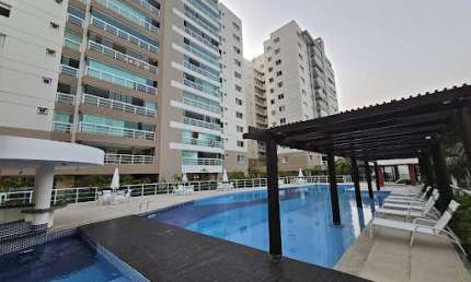 Apartamento à venda no Barra Porto Clube 185m², 4/4 com 3 suítes, varanda gourmet, 4 vagas de garagem. Condomínio clube com lazer completo e segurança