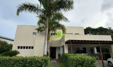 Exclusiva Casa à Venda em Condomínio Busca Vida - Vida Marina | 4 Suítes e Área Gourmet | Piscina e Ampla Área Verde | R$ 3.300.000
