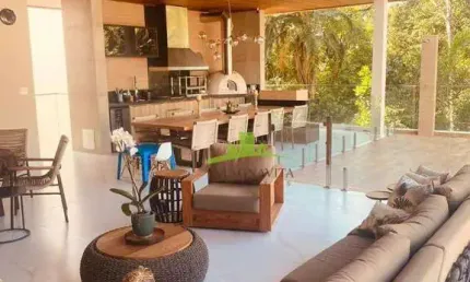 Casa de luxo à venda Alphaville 1 Salvador, 5 suítes, 770m², academia, sauna, adega, piscina com jacuzzi, placa solar, R$ 10.500.000,00