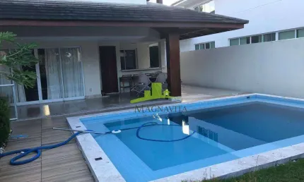Excelente Casa à venda em Alphaville Salvador 1, 4 suítes, 508m², terreno de 806m², brinquedoteca, gabinete. Por R$ 4.190.000,00