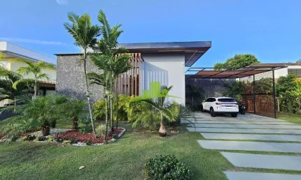 Casa Moderna Térrea à Venda no Condomínio Vida Marina, Busca Vida, Camaçari | 3 Suítes no Térreo | Piscina com Cascata e Área Gourmet
