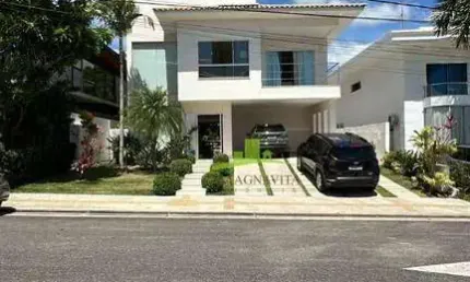 Excelente Casa à Venda em Alphaville I, Residencial Itapuã, Salvador, 450m², 4 Suítes, Piscina, Área Gourmet, Nascente Total, Vista para preservação