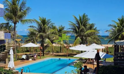 Apartamento à Venda em Itacimirim, Lagoa Ville, Vista para o Mar, Pé na Areia, 2 Suítes, Mobiliado, Terraço Privativo, R$ 790.000,00