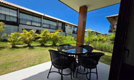 Praia do Forte, Vila do Lago, Apartamento Térreo à Venda, 55m², 2/4, 1 Suíte, Garden, Frente Lago. Mobiliado. Conforto e qualidade!  R$ 920.000,00