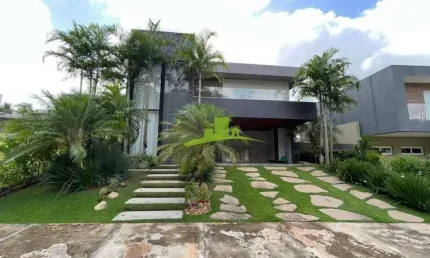Casa de Luxo à Venda no Alphaville Litoral Norte 1, 340m², 4 Suítes, Piscina Pedra Hijau, Energia Solar, Alto Padrão, Conforto e Exclusividade!