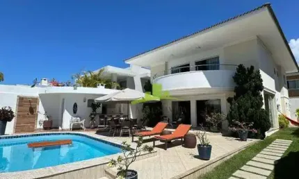 PALM VILLE | Priscila Dutra, Casa Alto Padrão à Venda, Vilas do Atlântico, 280m², 5/4, 2 Suítes, Piscina, Área Gourmet, Porteira Fechada ou Parcial.