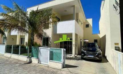 Foz do Joanes. Casa Duplex à venda em Buraquinho, 160m², 4 suítes, Closet, Varanda, Depósito. 2 vagas. Excelente localização. Conforto e Segurança