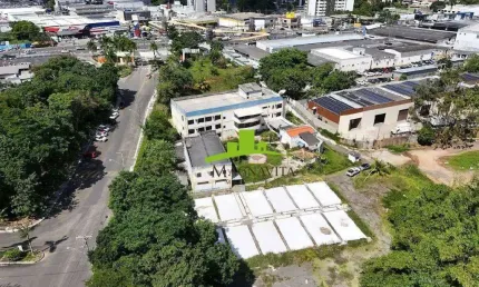 Terreno Comercial à Venda. Estrada do Coco, 20.578m². Beira da Pista. Alto Potencial Empresas e Investidores. Excelente oportunidade de investimento.