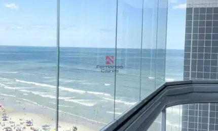 Apartamento frente mar mobiliado com sacada gourmet e vista incrível no maracanã