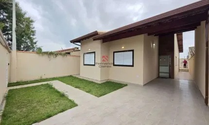 Casa com piscina e espaço gourmet lado praia em itanhaém – 3 dorms 1 suíte