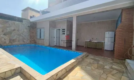 Casa isolada com edícula + piscina, espaço gourmet com churrasqueira na ocian