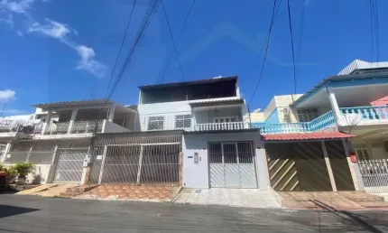 Casa com 4 quartos à venda na travessa imbaúba, 001, flores, manaus, 516 m2 por r$ 450.000