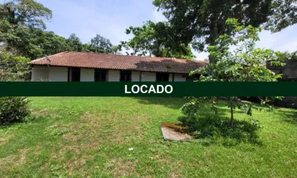 Locação mensal em Itapoá, Casa frente mar, vista para Baia da Babitonga