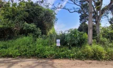 Terreno em Itapoá - com possibilidade de construção imediata, 5 quadras do asfalto