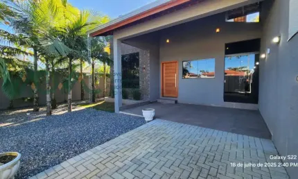 Belíssima residência térrea, moderna e recém-construída, PERTINHO da Praia