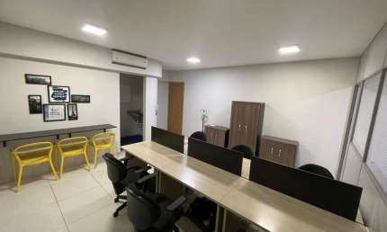 Sala comercial para alugar na Avenida Getúlio Vargas, 21-51, Parque Jardim Europa, Bauru