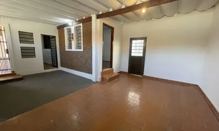 Casa com 2 quartos para alugar na Rua Marçal de Arruda Campos, 3-84, Vila Lemos, Bauru