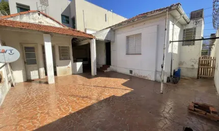 Casa com 3 quartos para alugar na Rua Antônio Alves, 19-71, Vila Santa Tereza, Bauru