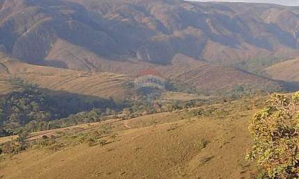 Sítio na Serra da Canastra – Delfinópolis, MG 54 Hectares (22 Alqueires Paulistas) no Coração do Vale da Gurita