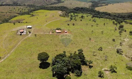 FAZENDA COM 194 HA, PRONTA PARA PECUÁRIA EM SACRAMENTO MG.
