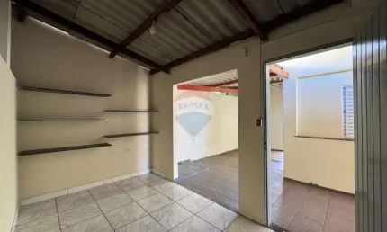 Casa á venda jardim paulistano, 3 quartos ,  1 suíte , garagem para 4 carros r$ 425.000,00