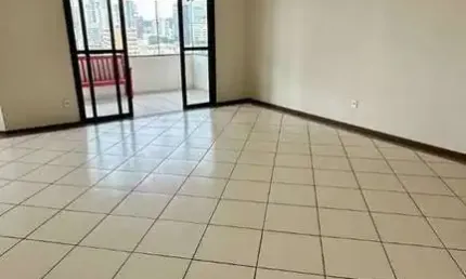 Apartamento semimobiliado no bairro centro em itajaí sc