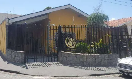 Casa com 3 dormitórios à venda, 200 m² por R$ 700.000,00 - Conjunto Urupês - Taubaté/SP