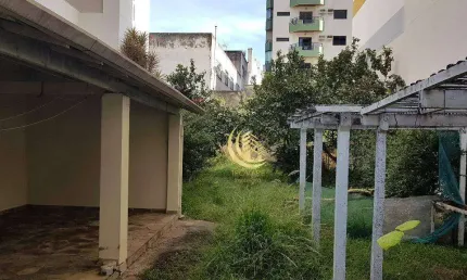 Casa com 3 dormitórios à venda, 189 m² por R$ 650.000,00 - Centro - Taubaté/SP